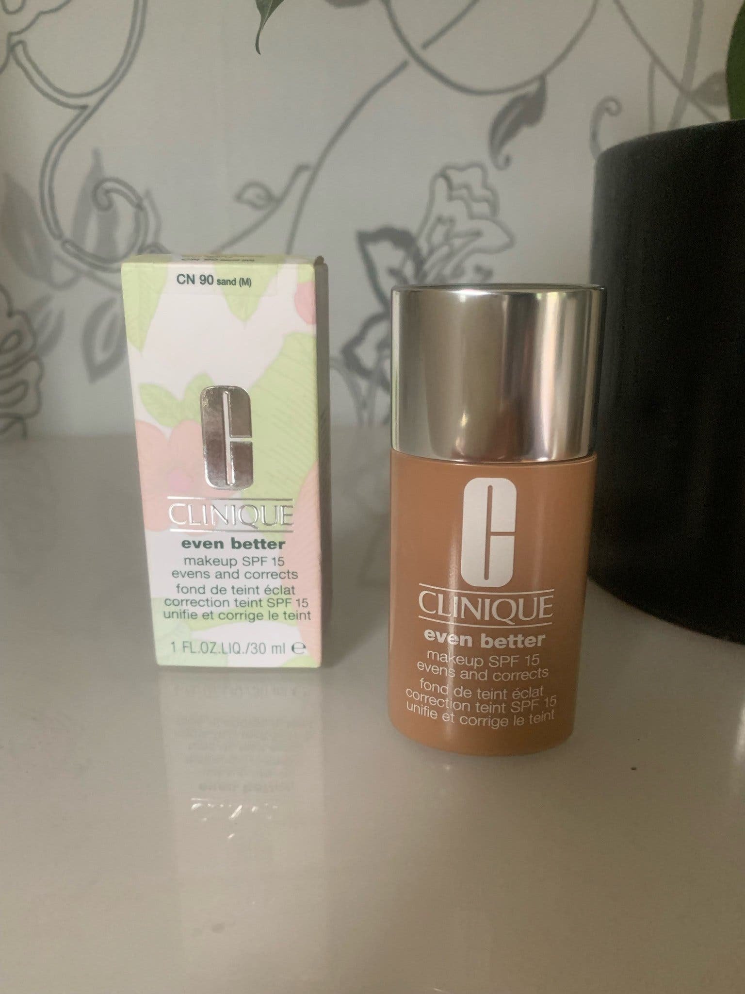 CLINIQUE EVEN BETTER MAKEUP SPF 15